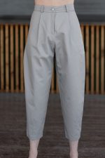 Balloon-fit trousers